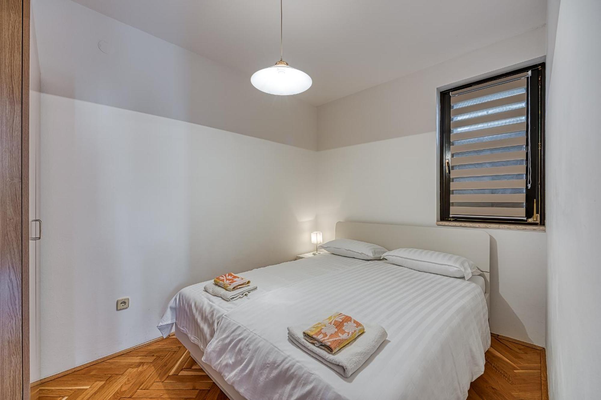 Hotel Punta B Porec Esterno foto