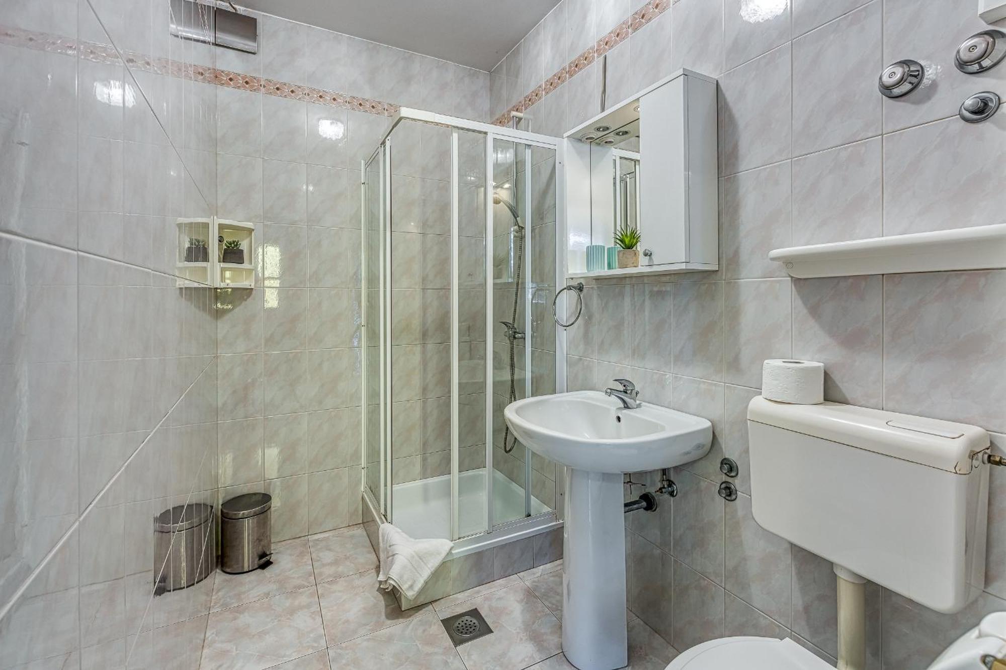 Hotel Punta B Porec Esterno foto