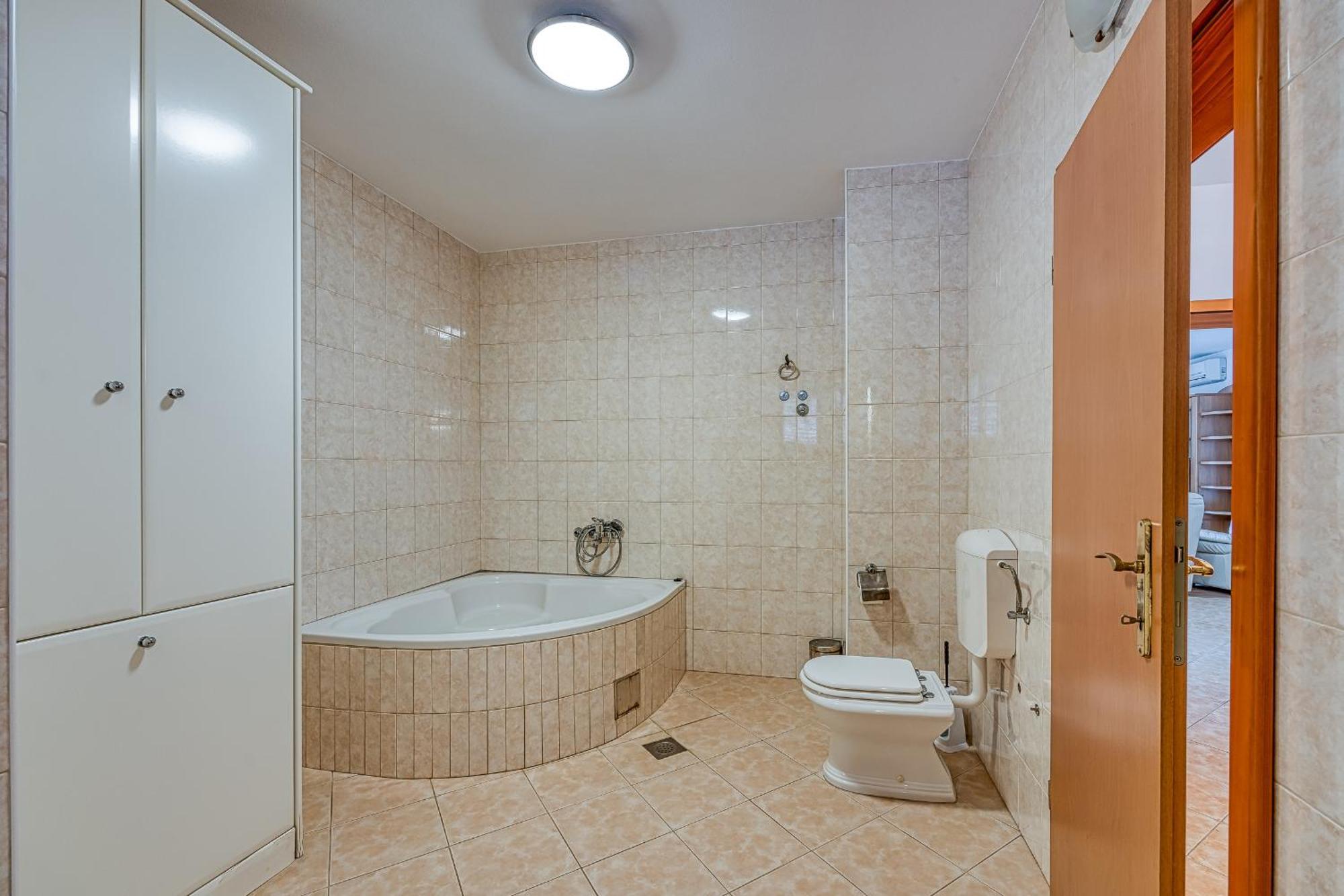 Hotel Punta B Porec Esterno foto