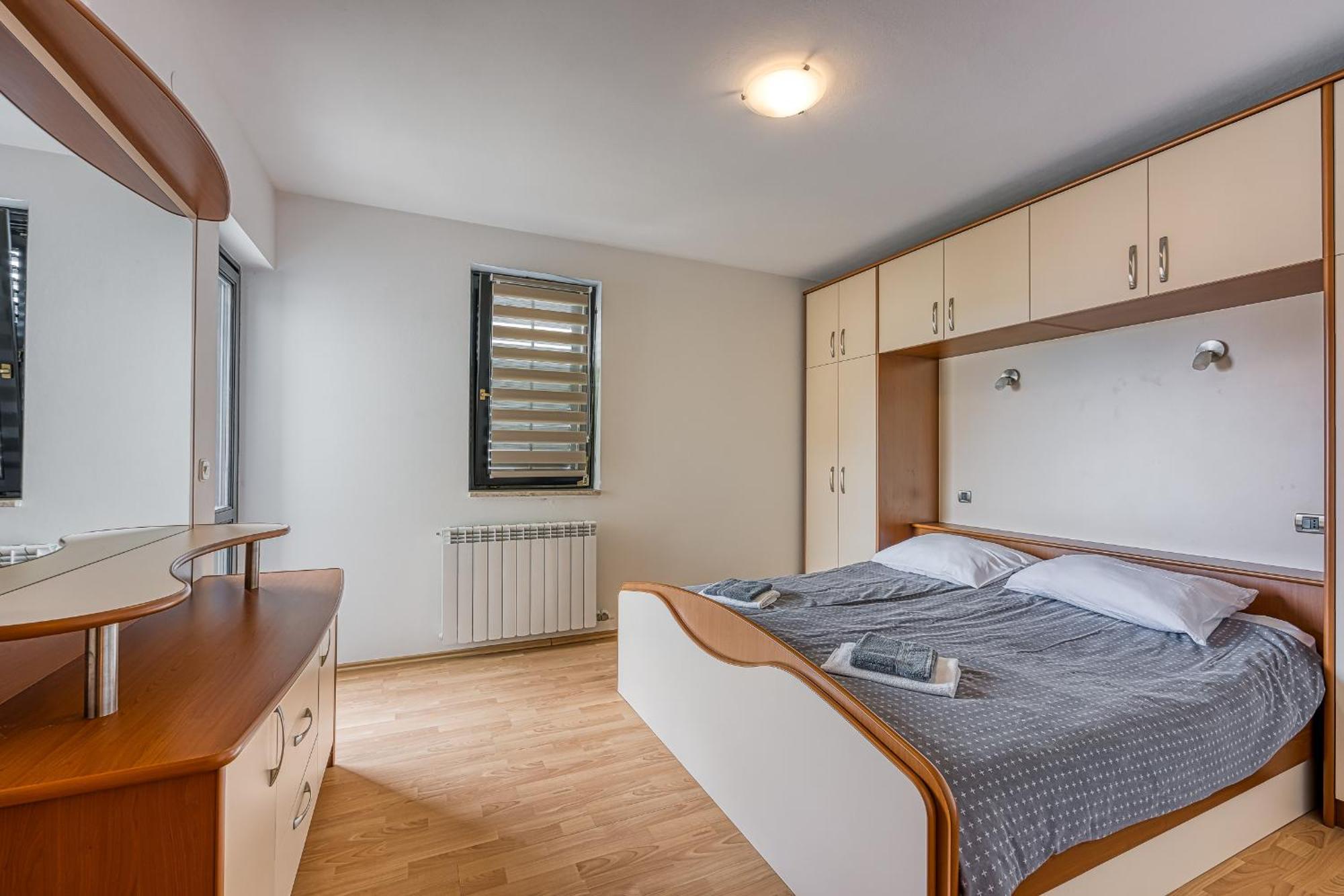 Hotel Punta B Porec Esterno foto