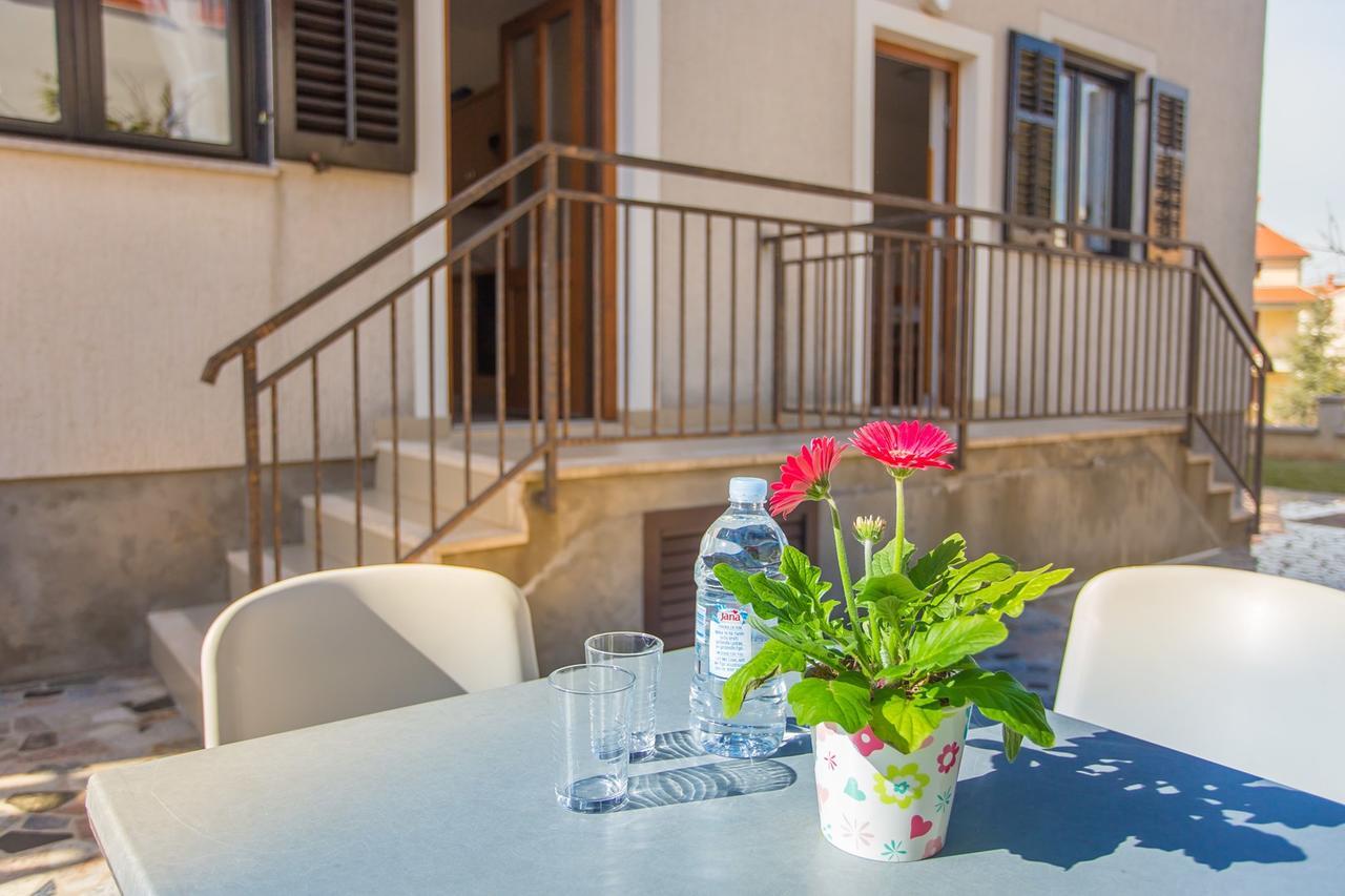 Hotel Punta B Porec Esterno foto